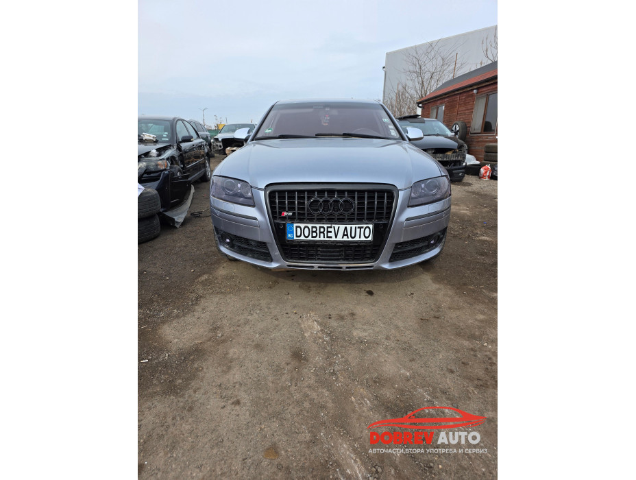 **САМО НА ЧАСТИ***  Audi S8 D3, 5.2 V10, Distronic, Bose, Алкантара 