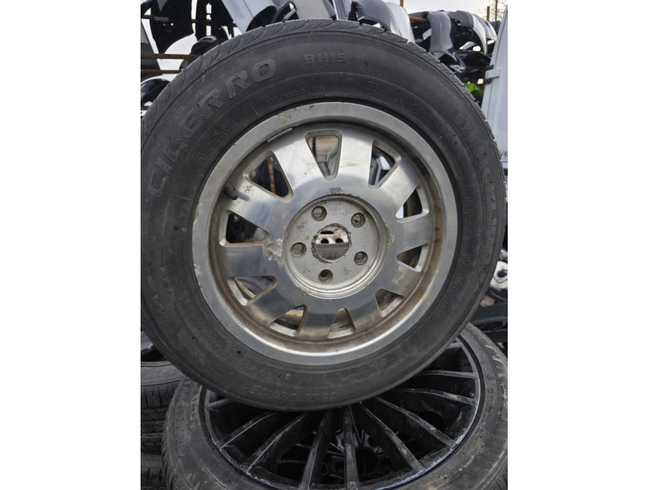 1бр. лета джанта с гума за Audi A4 B5