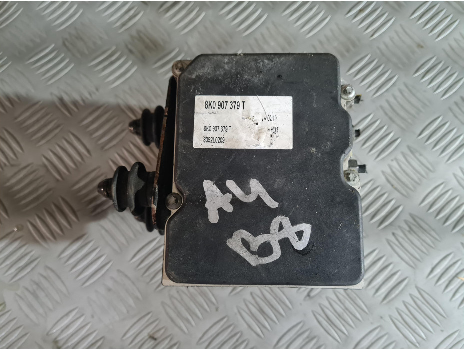 ABS помпа за Audi A4 B8 2.0 TDI