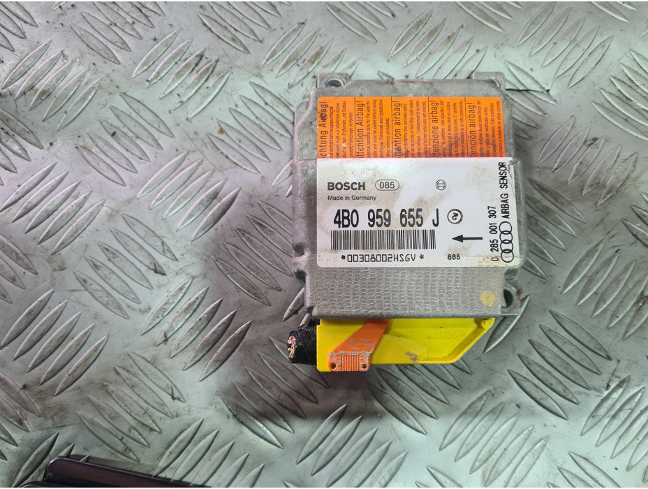 Airbag модул за Audi A6 C5 2.4 i Automat Sedan Airbag модул за Audi A6 C5 2.4 i Automat Sedan