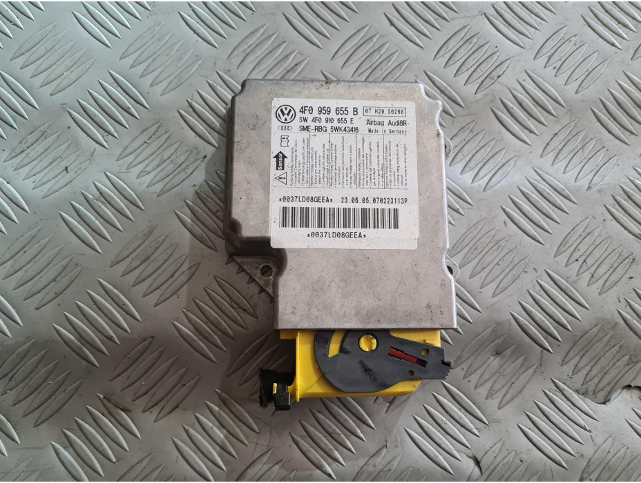 Airbag модул за Audi A6 C6 3.2 FSI Quattro Airbag модул за Audi A6 C6 3.2 FSI Quattro