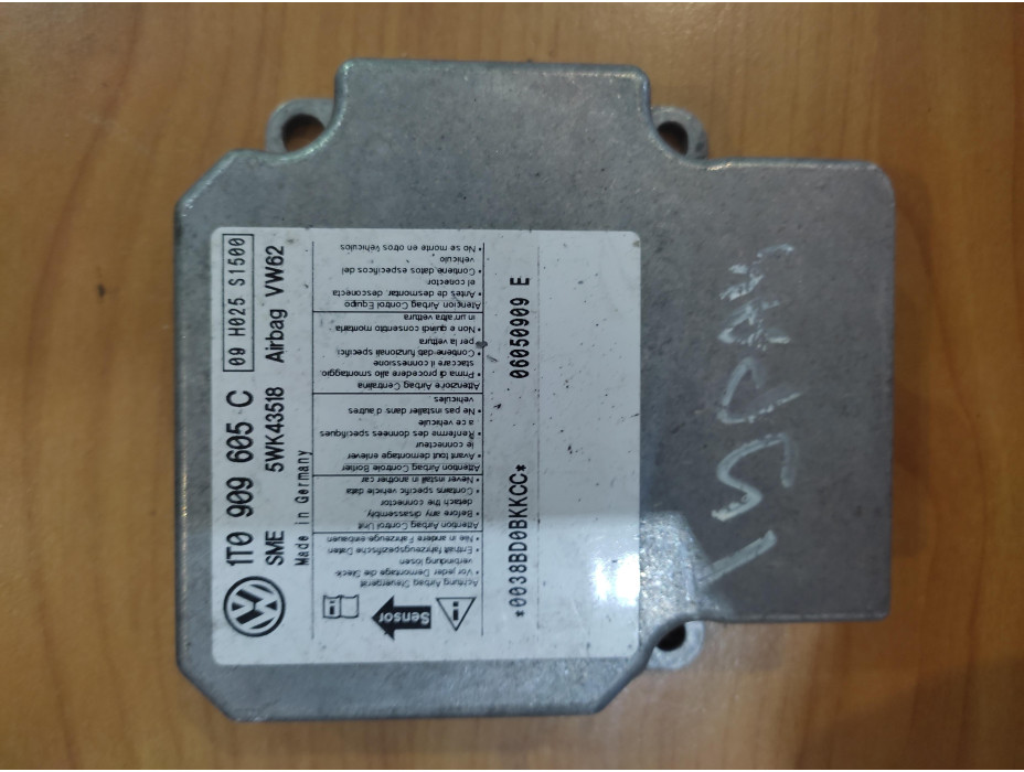 Airbag модул за VW Touran Airbag модул за VW Touran