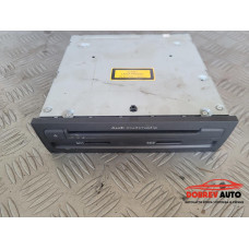 AMI модул за Audi A8 D4 3.0 TDI AMI модул за Audi A8 D4 3.0 TDI