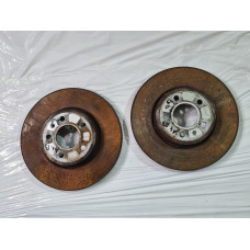 Предни спирачни дискове за Ауди А4 Б8 / Audi A4 B8 2.0 TDI комби