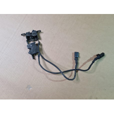 Ключалки за преден капак за Audi A8 D3 4.0TDI