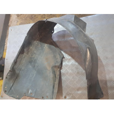 Преден десен подкалник за Audi A6 C5 Преден десен подкалник за Audi A6 C5