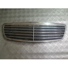 Предна решетка за Mercedes E Class W211 Avangard Предна решетка за Mercedes E Class W211 Avangard