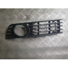 Предна лява решетка за халоген за Audi A4 B6