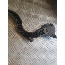 Педал за газ за Audi A4 B6 2.0i Педал за газ за Audi A4 B6 2.0i