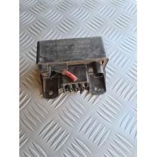 Реле за свещи за Mercedes E270 W211 Реле за свещи за Mercedes E270 W211