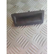 Бутон за заден капак за Фолксваген Пасат Б7 / VW Passat B7 2.0 TDI Бутон за заден капак за Фолксваген Пасат Б7 / VW Passat B7 2.0 TDI