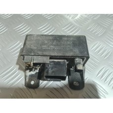 Реле за свещи за Mercedes E320 W211 204кс Реле за свещи за Mercedes E320 W211 204кс