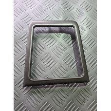 Интериорна лайсна около скоростен лост за Opel Vectra C Automatic