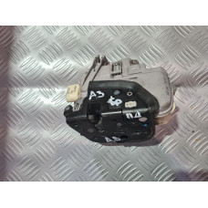 Предна дясна брава за Audi A3 8P Sportback Предна дясна брава за Audi A3 8P Sportback