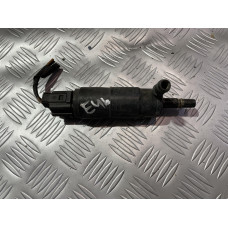 Помпичка за течност за чистачки за BMW E46 Sedan Помпичка за течност за чистачки за BMW E46 Sedan