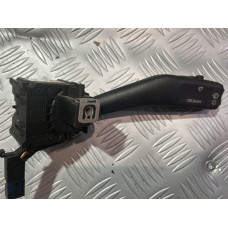 Лостче за чистачки с борд. компютър за Volkswagen Touran 1T Лостче за чистачки с борд. компютър за Volkswagen Touran 1T