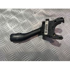 Лостче за чистачки с бордови компютър за Фолксваген Пасат Б5.5 комби / VW Passat B5.5 2.5 TDI Лостче за чистачки с бордови компютър за Фолксваген Пасат Б5.5 комби / VW Passat B5.5 2.5 TDI