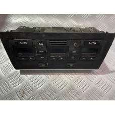 Управление за климатроник за Audi A4 B6 Управление за климатроник за Audi A4 B6