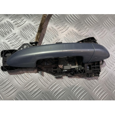 Задна дясна външна дръжка за Фолксваген Пасат Б7 / VW Passat B7 2.0 TDI Задна дясна външна дръжка за Фолксваген Пасат Б7 / VW Passat B7 2.0 TDI