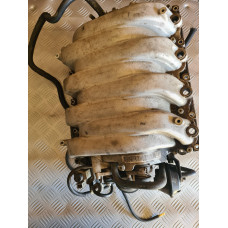 Всмукателен колектор с вакууми за Audi A8 D3 4.2i Всмукателен колектор с вакууми за Audi A8 D3 4.2i