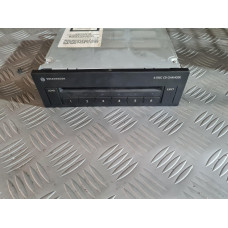 CD ченджър за Volkswagen Passat B6