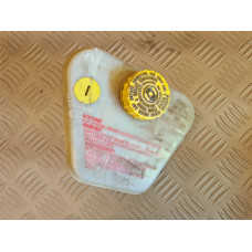 Казанче за спирачна течност за Audi A8 D3 4.2i Long