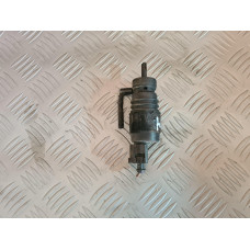 Помпичка за измиване на фарове за Audi A8 D3 4.2i Long Помпичка за измиване на фарове за Audi A8 D3 4.2i Long