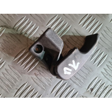 Ръчка за отваряне на преден капак на Audi A3 8P Hatchback