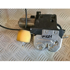 Брава за заден капак за Mercedes S320 CDI W221 Брава за заден капак за Mercedes S320 CDI W221