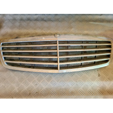 Предна решетка за Mercedes S320 CDI W221 Предна решетка за Mercedes S320 CDI W221