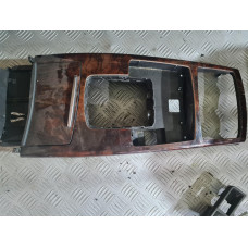 Лайсна централна конзола за Audi A6 C6 2.7 TDI Quattro