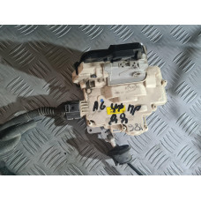 Предна дясна брава за Audi A6 C6 2.7 TDI Quattro Предна дясна брава за Audi A6 C6 2.7 TDI Quattro