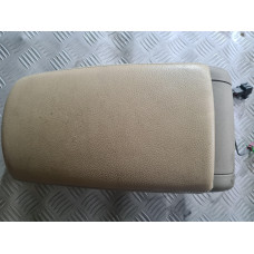 Подлакътник за Audi A6 C6 2.7 TDI Quattro Подлакътник за Audi A6 C6 2.7 TDI Quattro