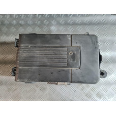 Кутия за акумулатор за VW Golf 5 1.6FSI Кутия за акумулатор за VW Golf 5 1.6FSI
