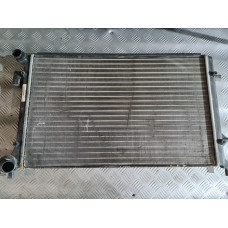 Воден радиатор за VW Golf 5 1.6FSI Воден радиатор за VW Golf 5 1.6FSI