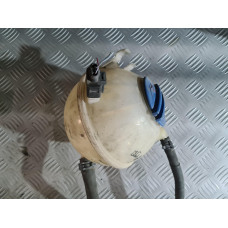 Казанче за антифриз за VW Golf 5 1.6SFI