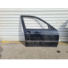 Предна дясна врата за BMW E46 Sedan Предна дясна врата за BMW E46 Sedan