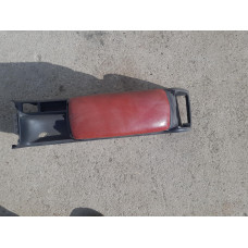 Подлакътник за Ауди А6 Ц5 2.5 Дизел / Audi A6 C5 Подлакътник за Ауди А6 Ц5 2.5 Дизел / Audi A6 C5