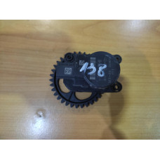 Моторче за клапа за парно - 138 за VW Touran Моторче за клапа за парно - 138 за VW Touran