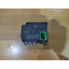 Моторче за клапа за парно - 155 за VW Phaeton Моторче за клапа за парно - 155 за VW Phaeton