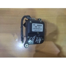 Моторче за клапа за парно - 116 за Audi A4 B5 Моторче за клапа за парно - 116 за Audi A4 B5