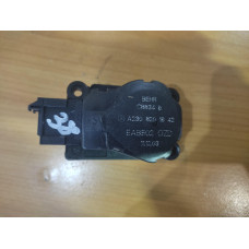 Моторче за клапа за парно - 38 за Mercedes E Class W211 Моторче за клапа за парно - 38 за Mercedes E Class W211