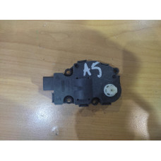 Моторче за клапа за парно - 47 за Audi A5 8T