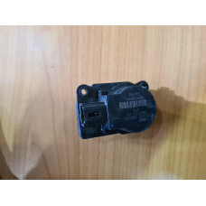 Моторче за клапа за парно - 300 за VW Touran 1T