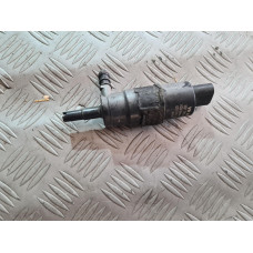 Помпичка течност за чистачки - чистачки за Audi A6 C6 3.2 FSI Quattro Помпичка течност за чистачки - чистачки за Audi A6 C6 3.2 FSI Quattro