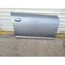 Предна дясна врата за Audi A6 C6 3.2 FSI Quattro Предна дясна врата за Audi A6 C6 3.2 FSI Quattro