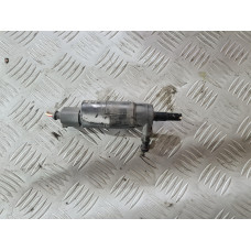 Помпичка за течност за чистачки - фарове за VW Passat B6 2.0 TDI ВМР Помпичка за течност за чистачки - фарове за VW Passat B6 2.0 TDI ВМР