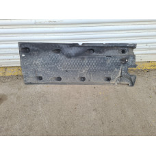 Дясна кора под купето за VW Passat B6 2.0 TDI ВМР Дясна кора под купето за VW Passat B6 2.0 TDI ВМР