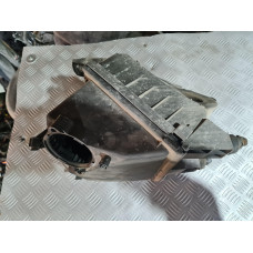 Филтърна кутия за VW Passat B5 2.5 TDI Филтърна кутия за VW Passat B5 2.5 TDI