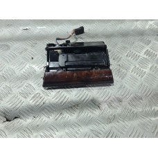 Преден пепелник за Audi A6 C5 2.4 i Automat Sedan